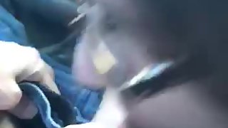 Whore tiffany soto gives a blowjob in a car